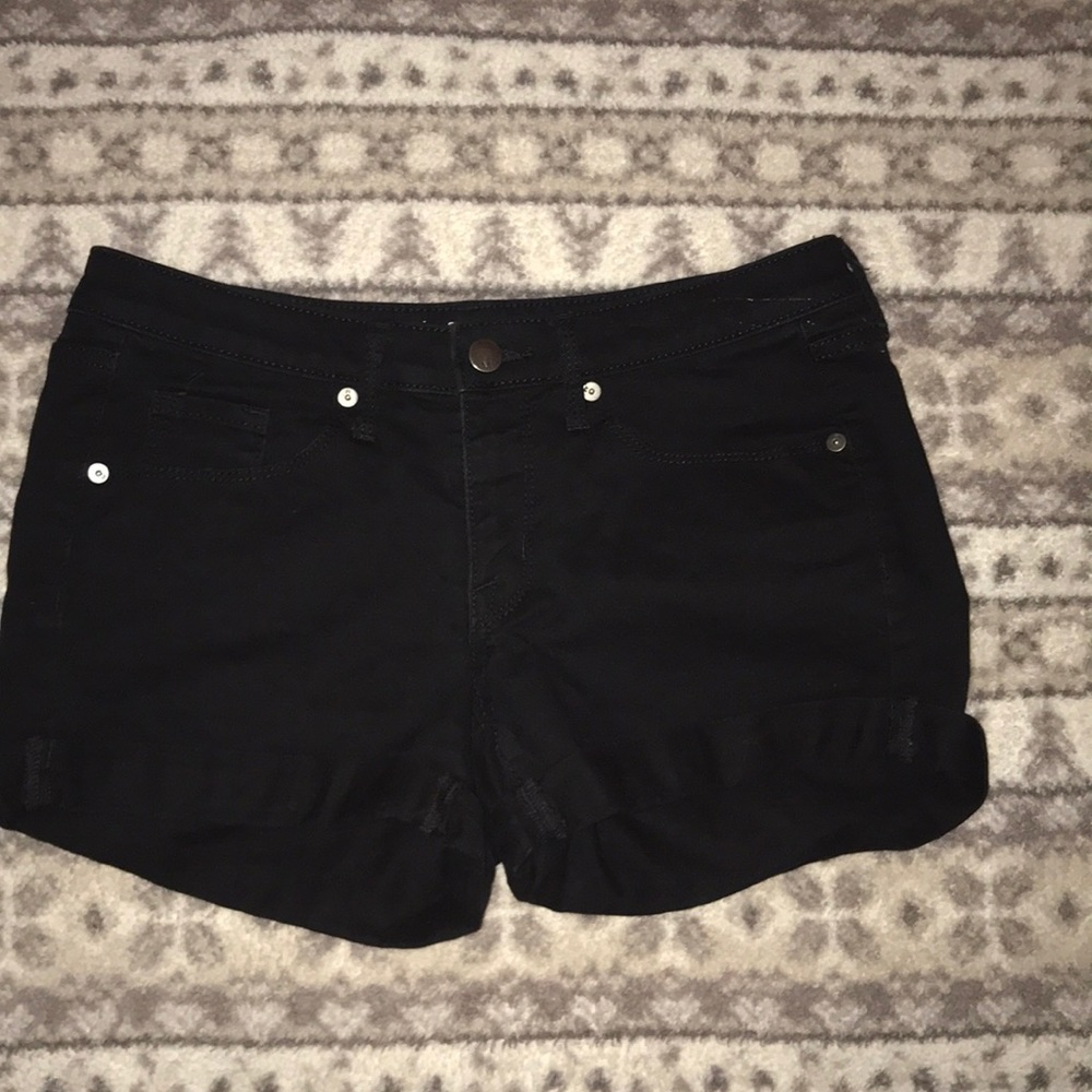 Woman’s shorts size 4